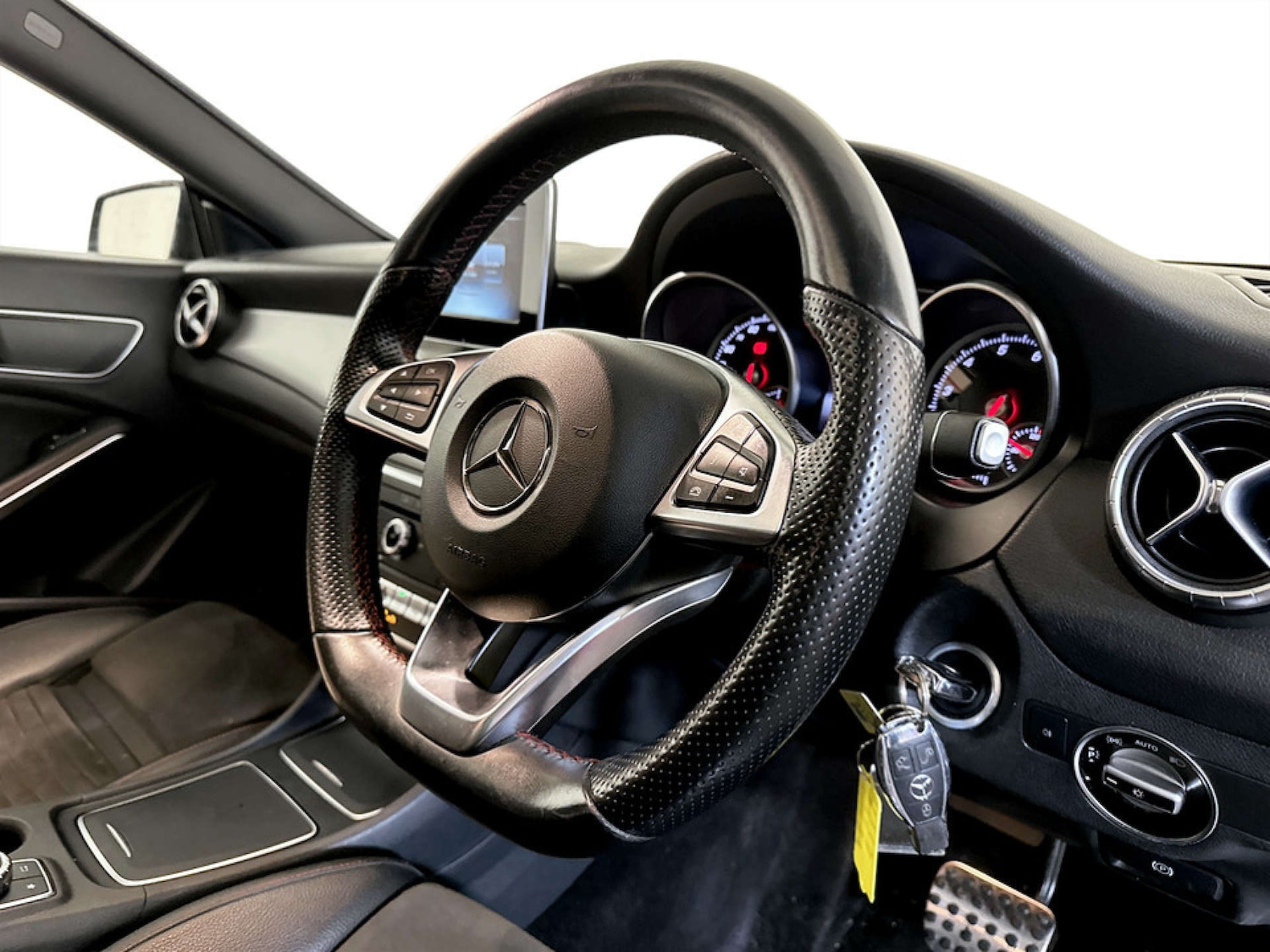 Used Mercedes-Benz CLA 2018 for sale - 77655575: Photo 14