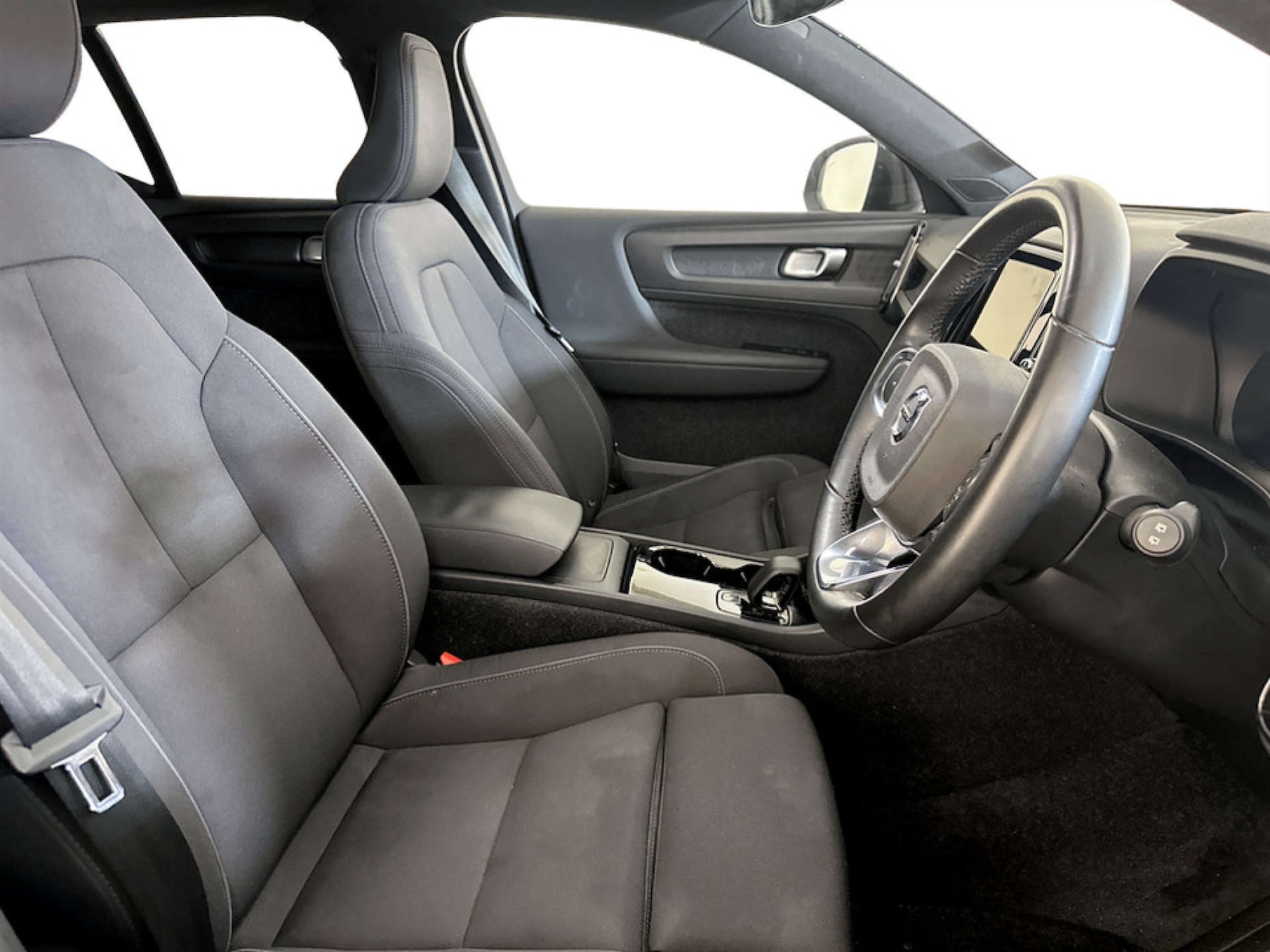 Used Volvo XC40 2022 for sale - 77643150: Photo 13