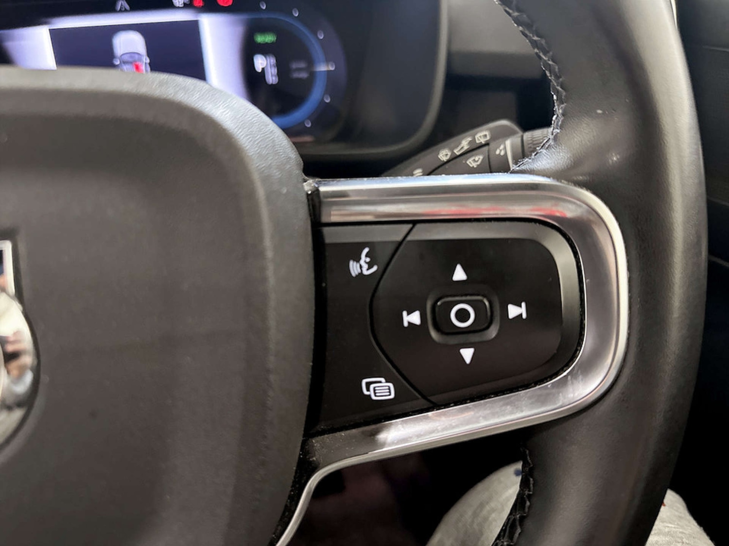 Used Volvo XC40 2022 for sale - 77643150: Photo 19