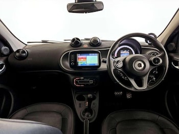 Used Audi Q3 2017 for sale - 77042475: Photo