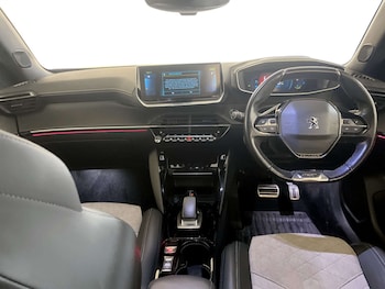 Used Peugeot 2008 2021 for sale - 77720525: Photo