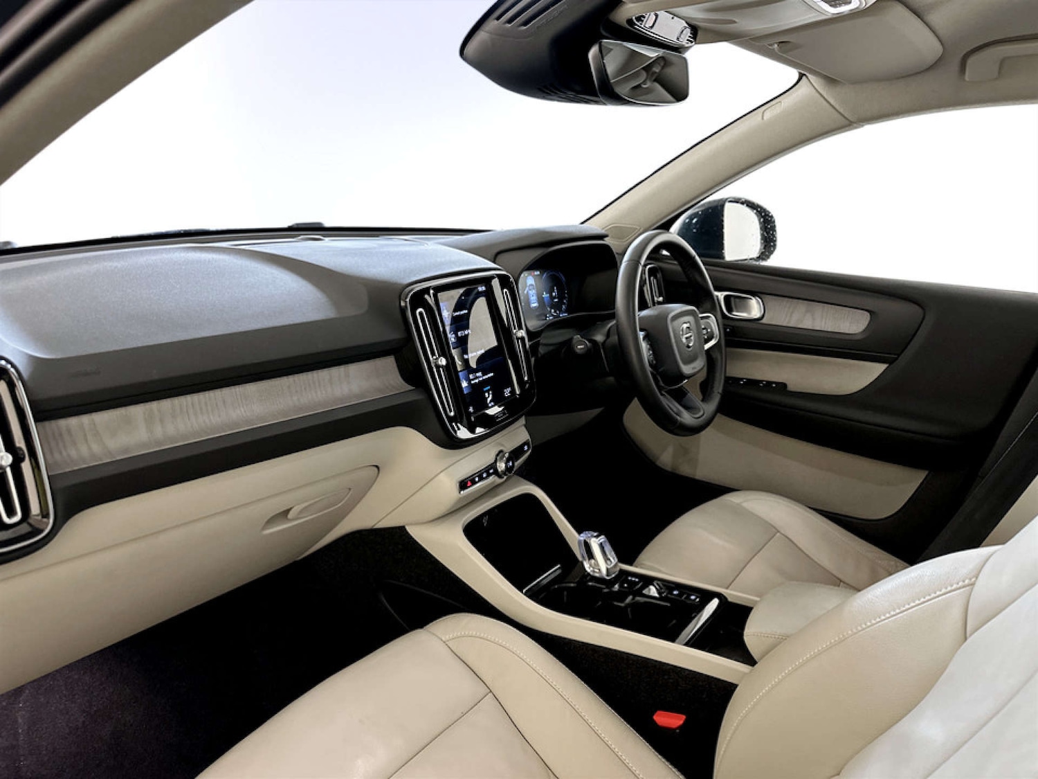 Used Volvo XC40 2022 for sale - 77655562: Photo 11