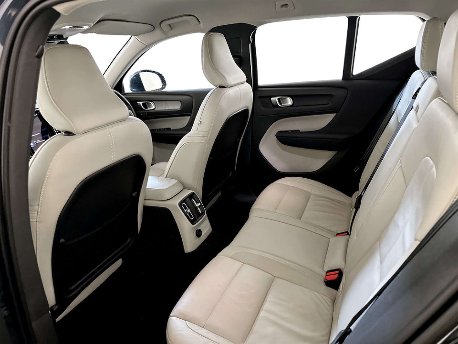 Used Volvo XC40 2022 for sale - 77655562: Photo 13