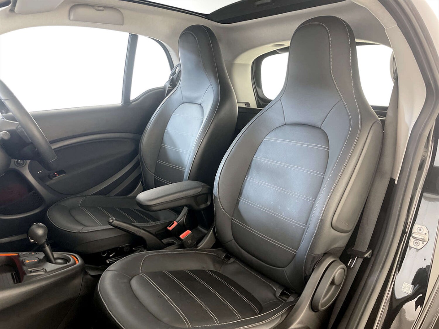 Used smart fortwo 2021 for sale - 77758665: Photo 14