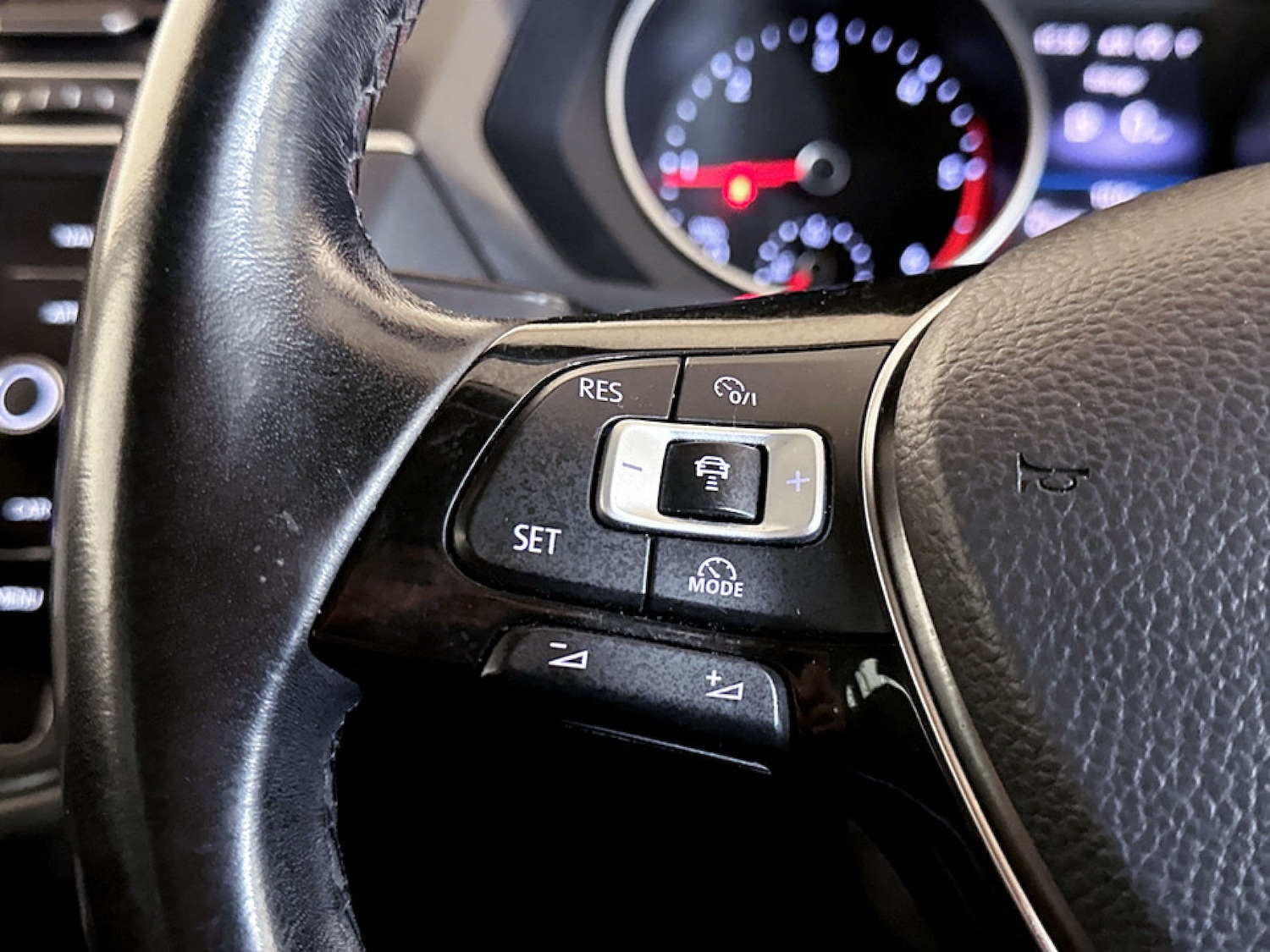 Used Volkswagen Tiguan 2017 for sale - 77494230: Photo 16