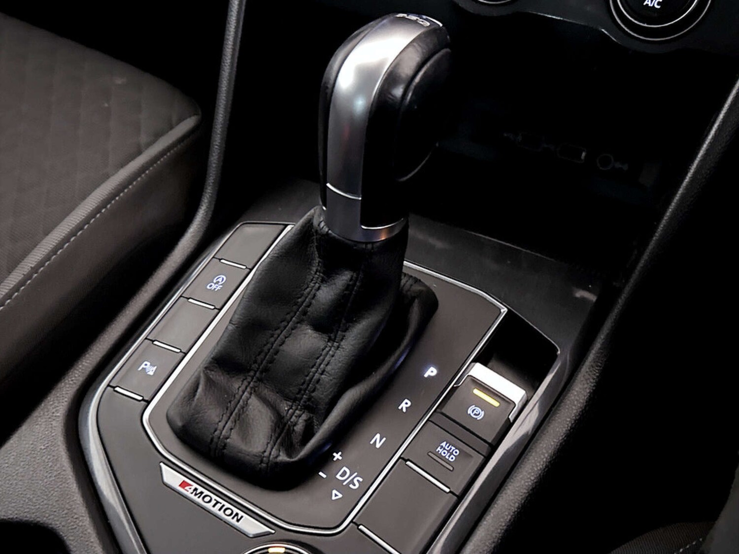 Used Volkswagen Tiguan 2017 for sale - 77494230: Photo 26