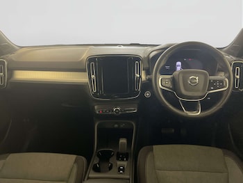 Used Volvo XC40 2023 for sale - 78223466: Photo