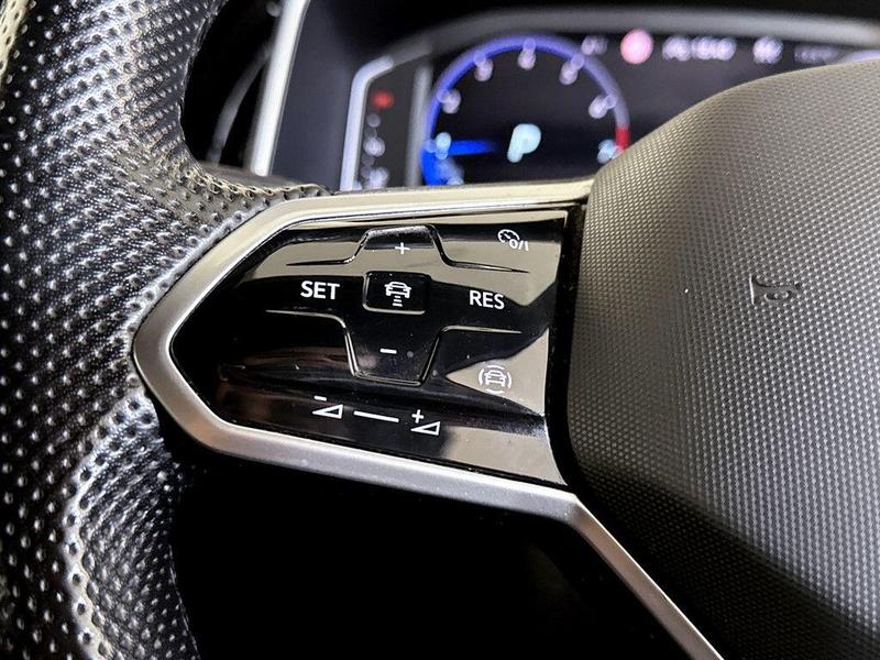 Used Volkswagen T-Roc 2022 for sale - 76494487: Photo 16