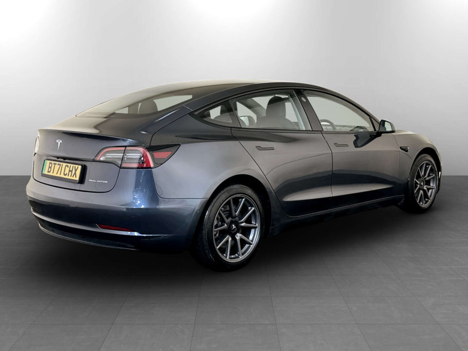 Used Tesla Model 3 2021 for sale - 77469983: Photo 10