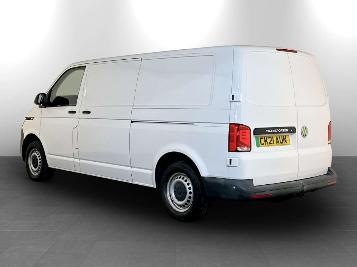 Used Volkswagen Transporter 2021 for sale - 77594842: Photo 8