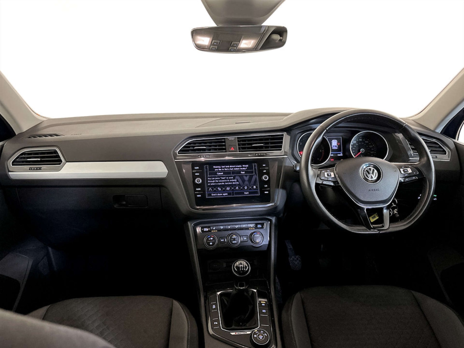 Used Volkswagen Tiguan 2019 for sale - 77195848: Photo 3