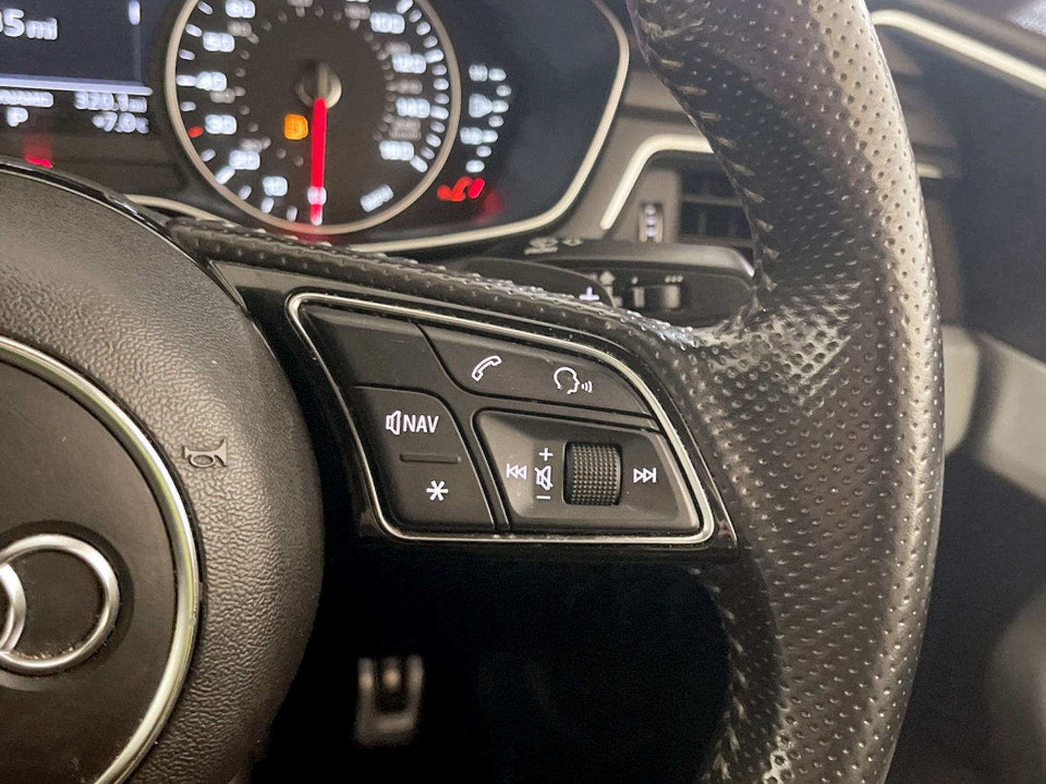 Used Audi A4 2017 for sale - 77185746: Photo 19