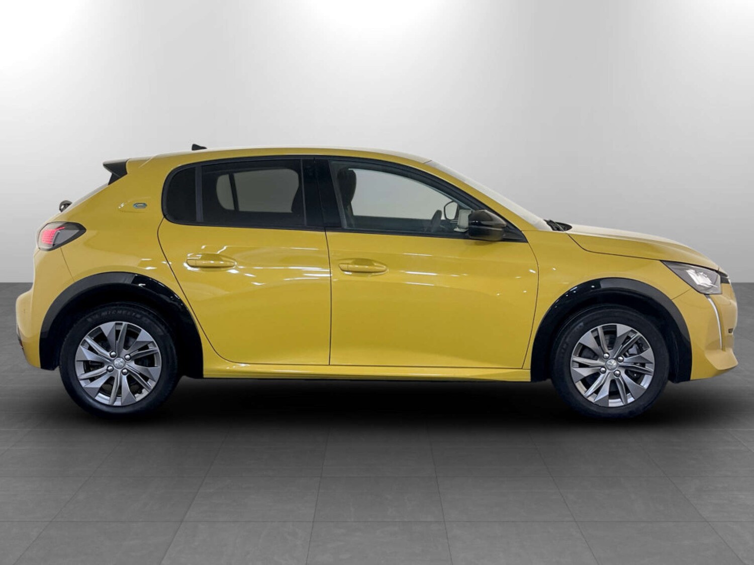 Used Peugeot 208 2023 for sale - 77667875: Photo 10