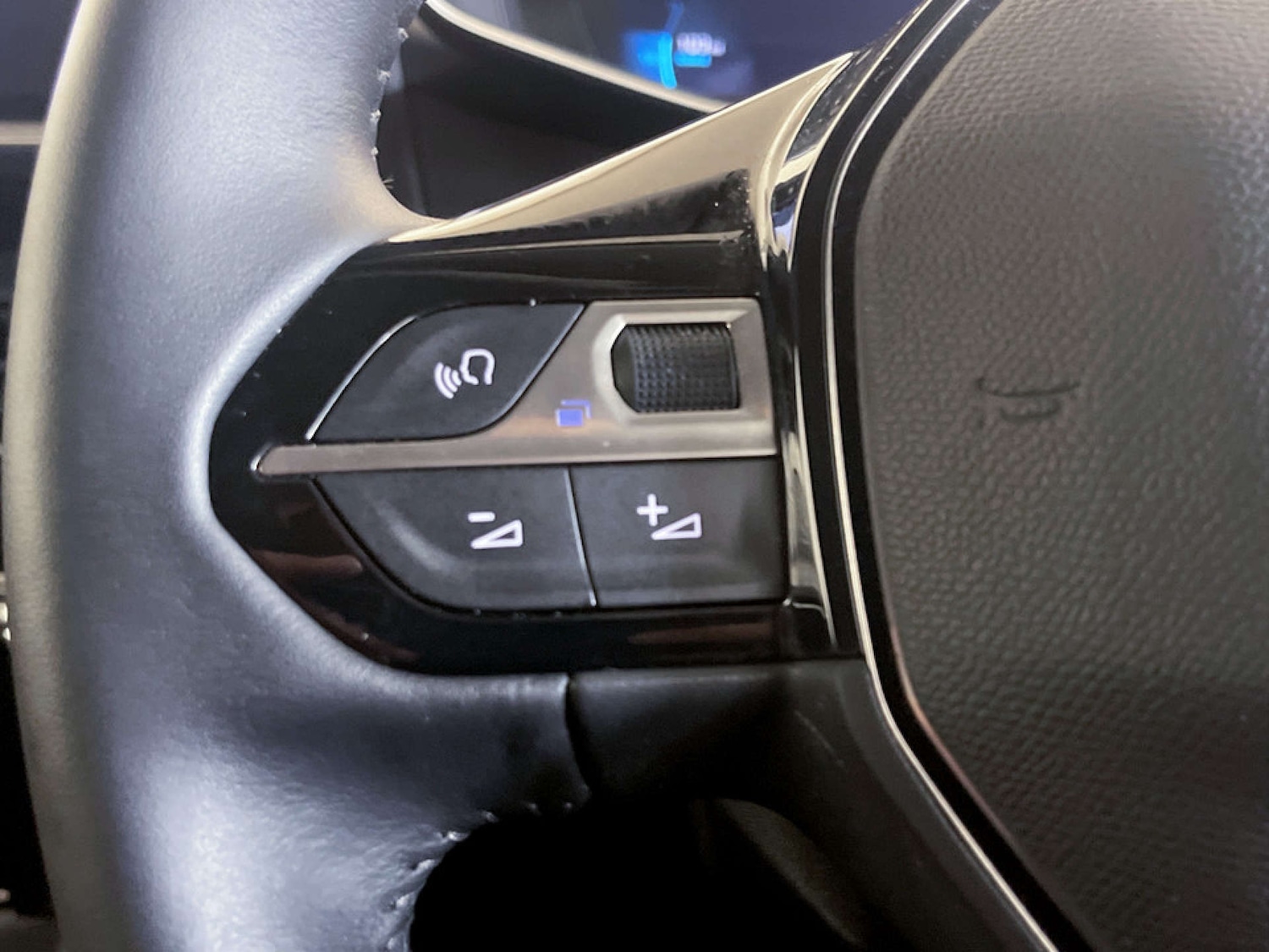 Used Peugeot 208 2023 for sale - 77667875: Photo 16