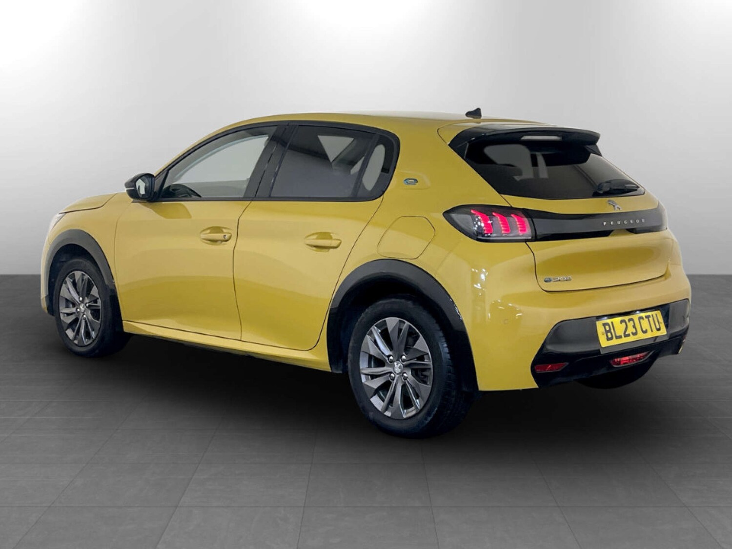 Used Peugeot 208 2023 for sale - 77667875: Photo 7