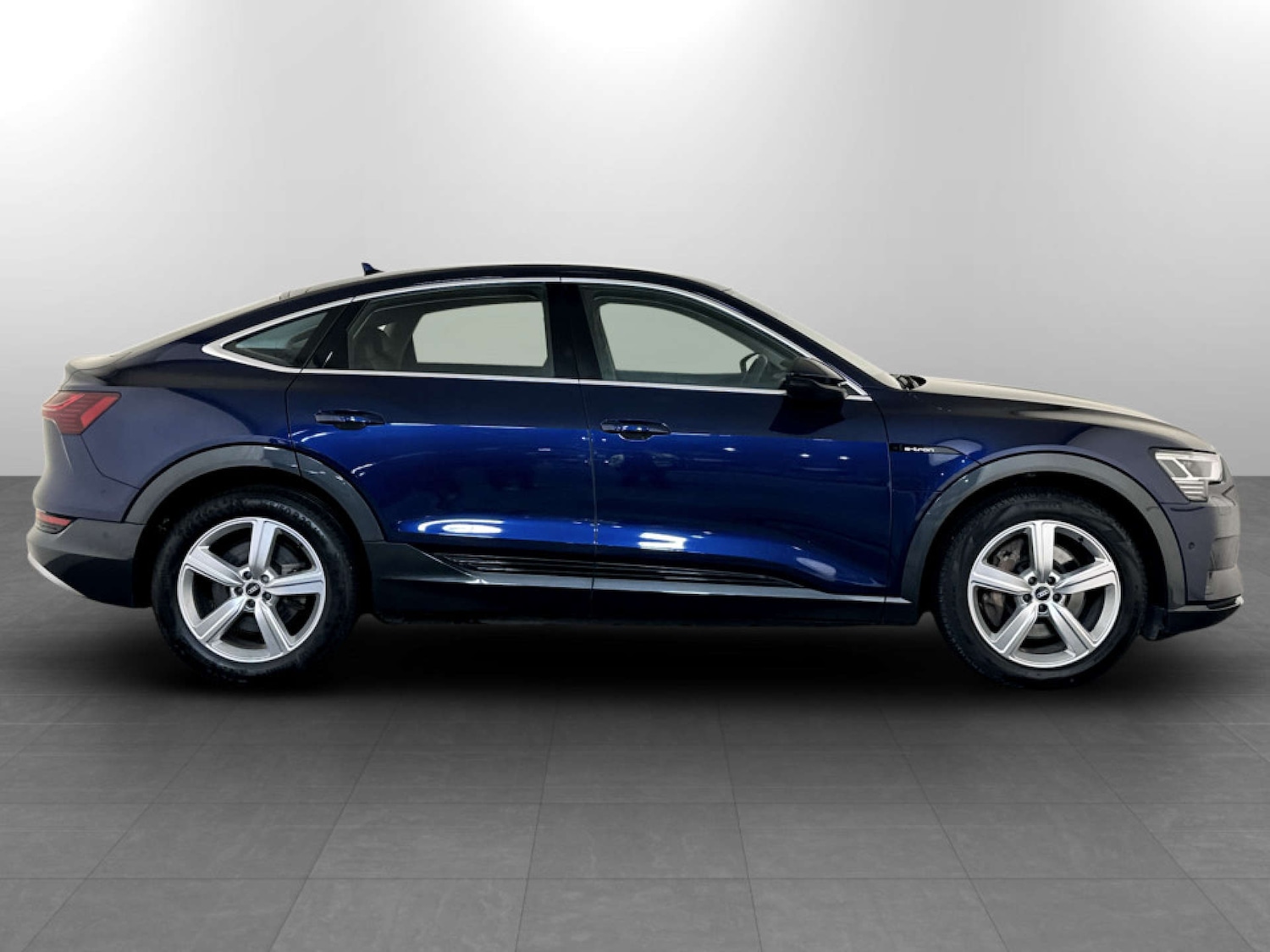 Used Audi e-tron 2021 for sale - 77667918: Photo 11