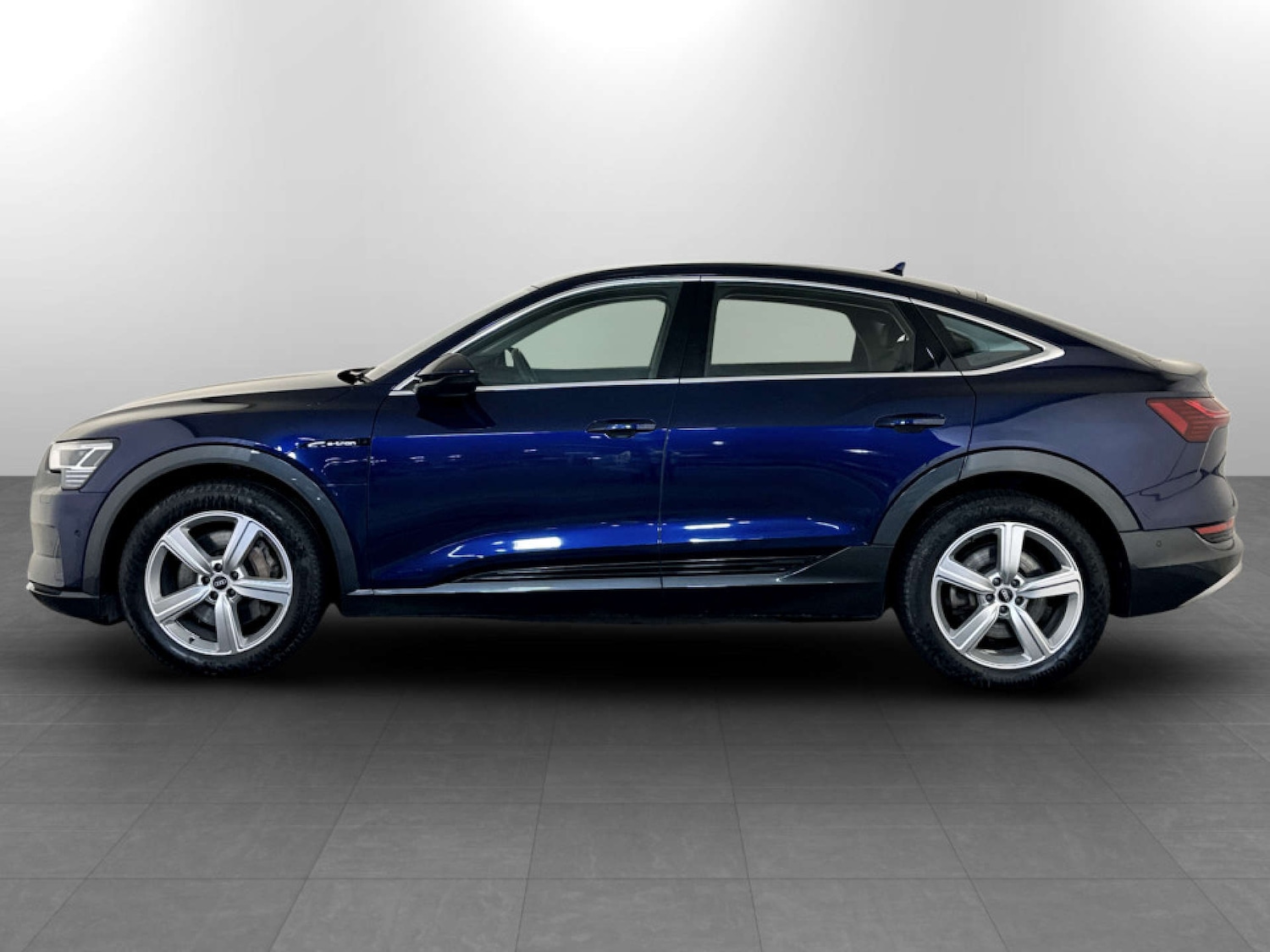 Used Audi e-tron 2021 for sale - 77667918: Photo 7
