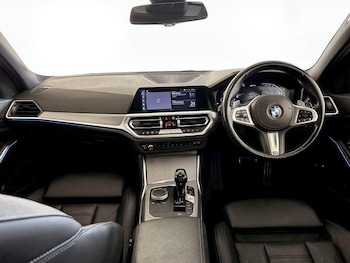 Used BMW 3 Series 2021 for sale - 76685007: Photo