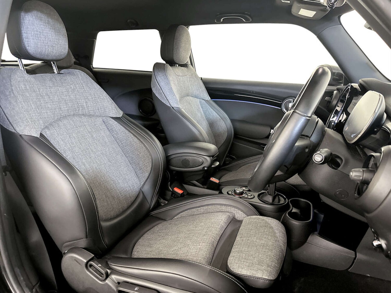 Used MINI Hatch 2021 for sale - 77336963: Photo 13