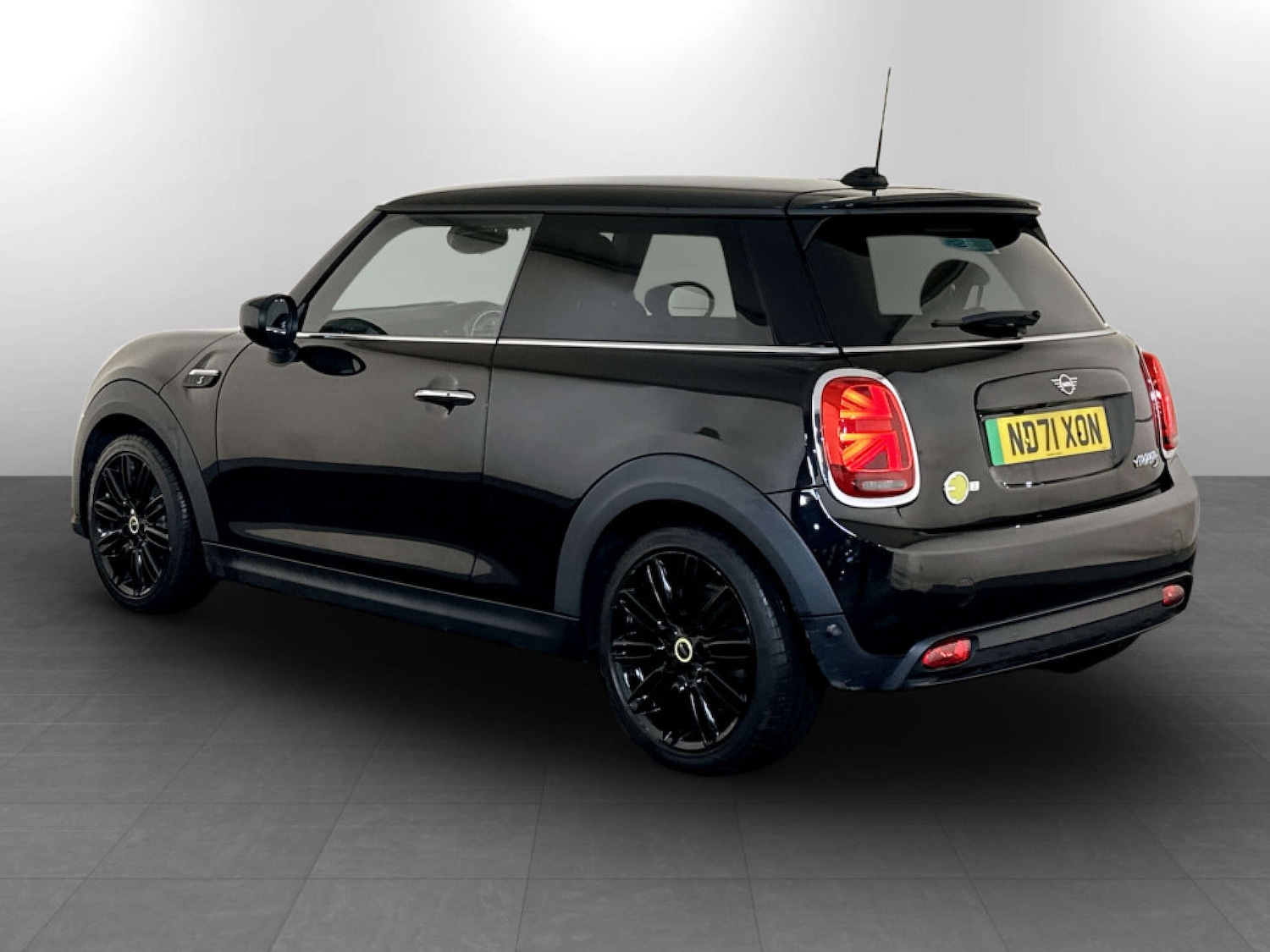 Used MINI Hatch 2021 for sale - 77336963: Photo 8