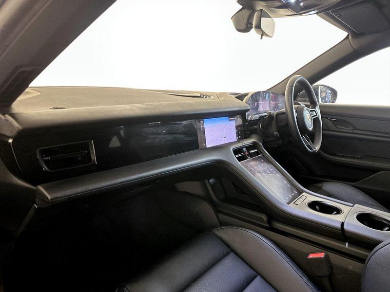 Used Porsche Taycan 2023 for sale - 76641034: Photo 12
