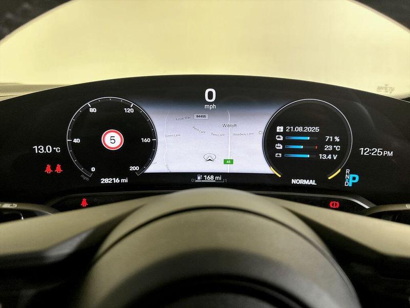 Used Porsche Taycan 2023 for sale - 76641034: Photo 19