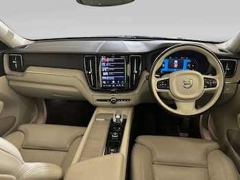 Used Volvo XC60 2021 for sale - 79346187: Photo