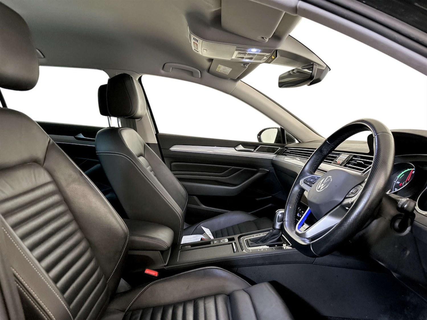 Used Volkswagen Passat 2021 for sale - 77186001: Photo 13