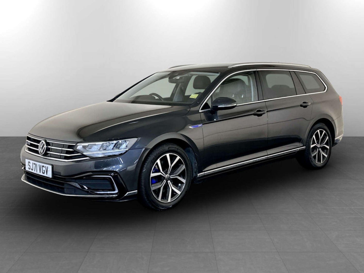 Used Volkswagen Passat 2021 for sale - 77186001: Photo 6