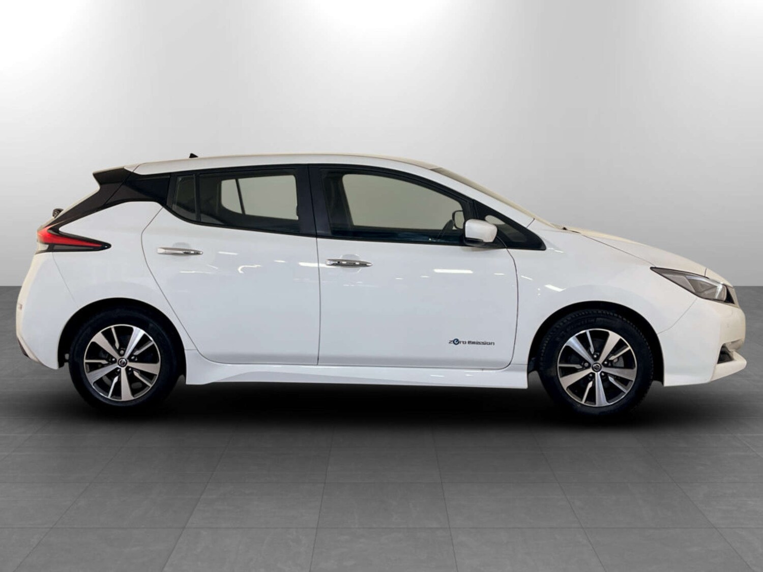 Used Nissan Leaf 2019 for sale - 78097386: Photo 11