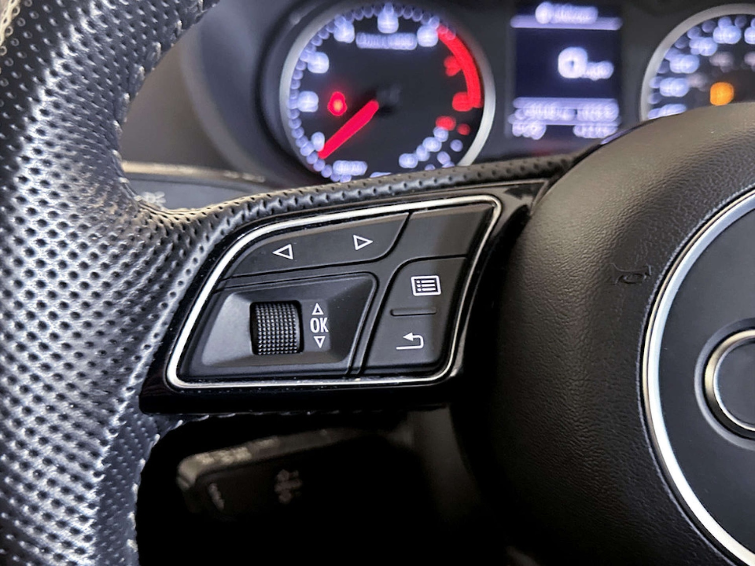 Used Audi Q2 2020 for sale - 77643215: Photo 17