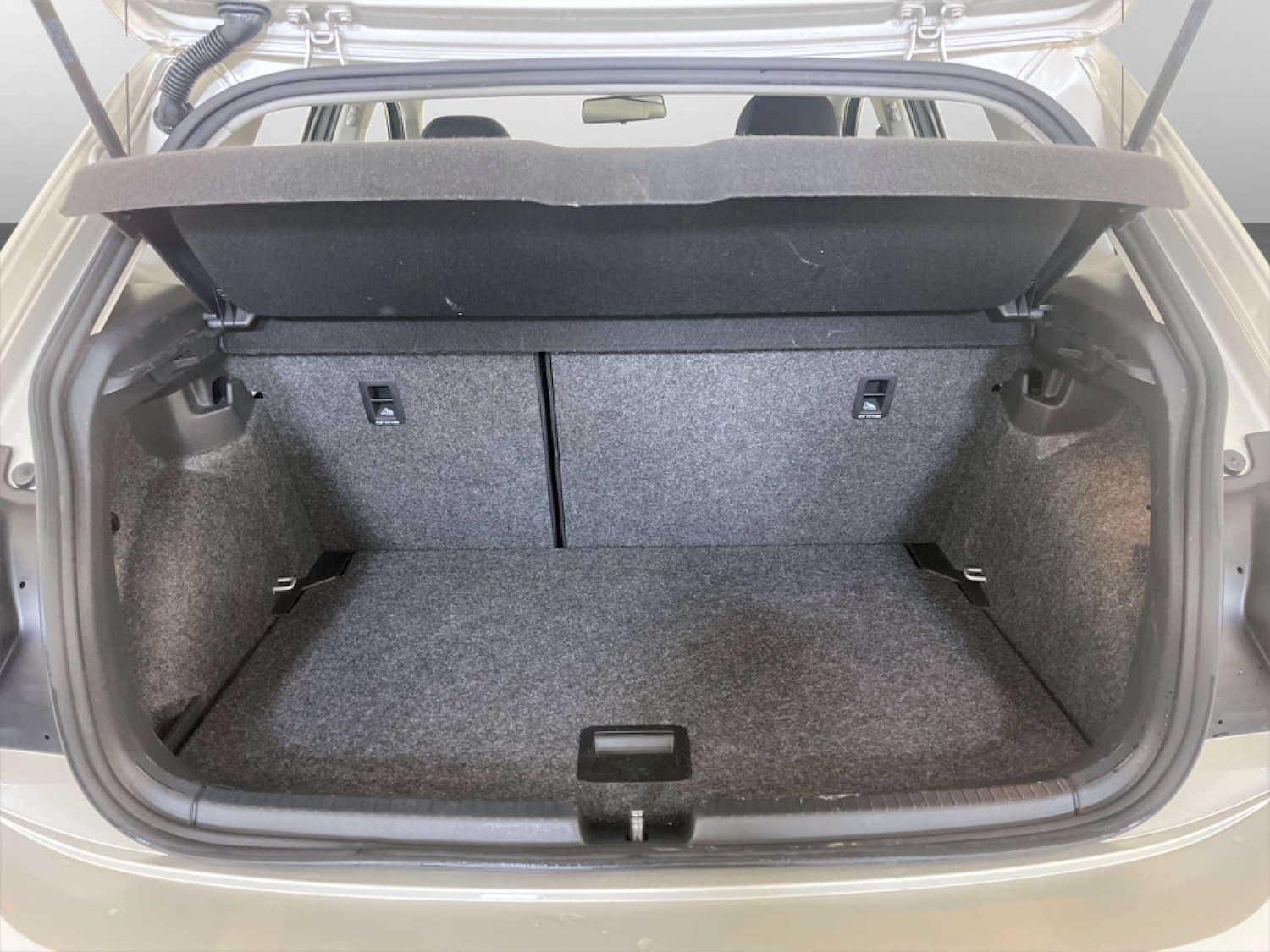 Used Volkswagen Polo 2018 for sale - 77186059: Photo 15