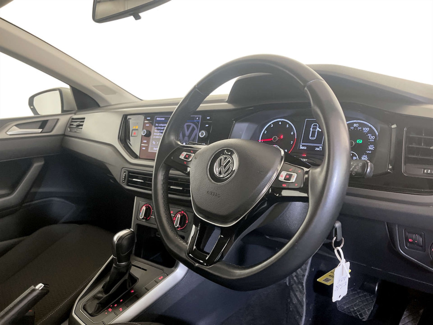 Used Volkswagen Polo 2018 for sale - 77186059: Photo 16