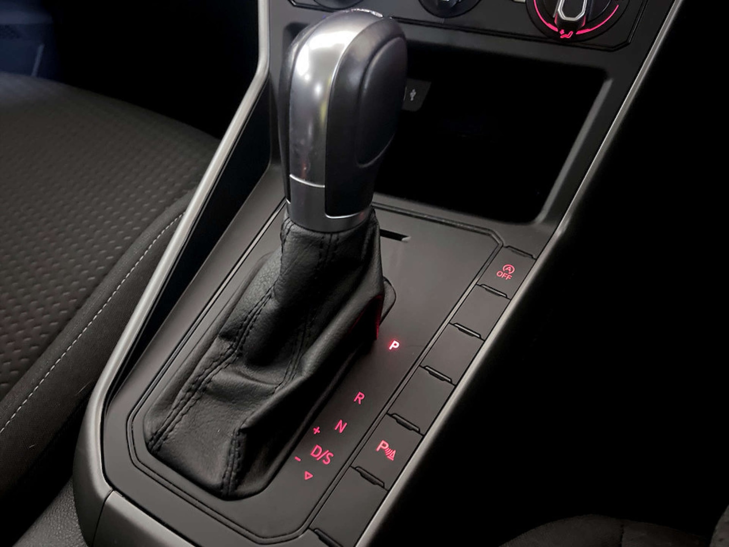 Used Volkswagen Polo 2018 for sale - 77186059: Photo 27