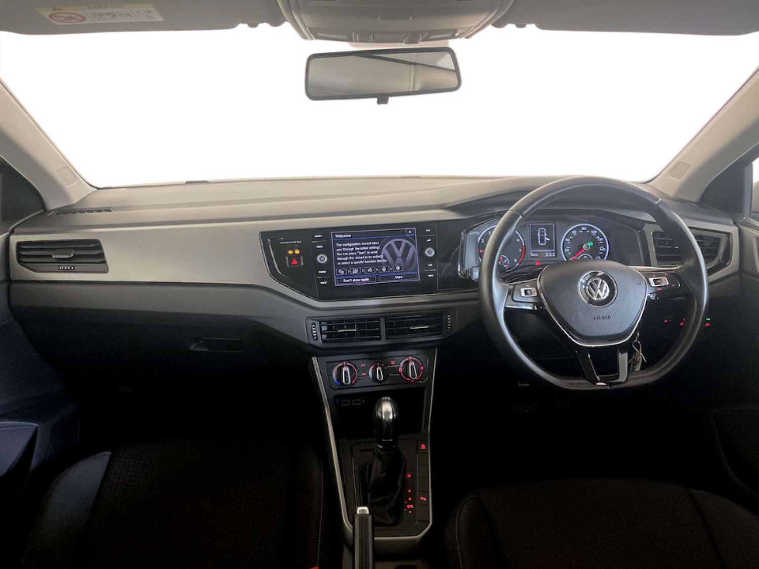 Used Volkswagen Polo 2018 for sale - 77186059: Photo 3