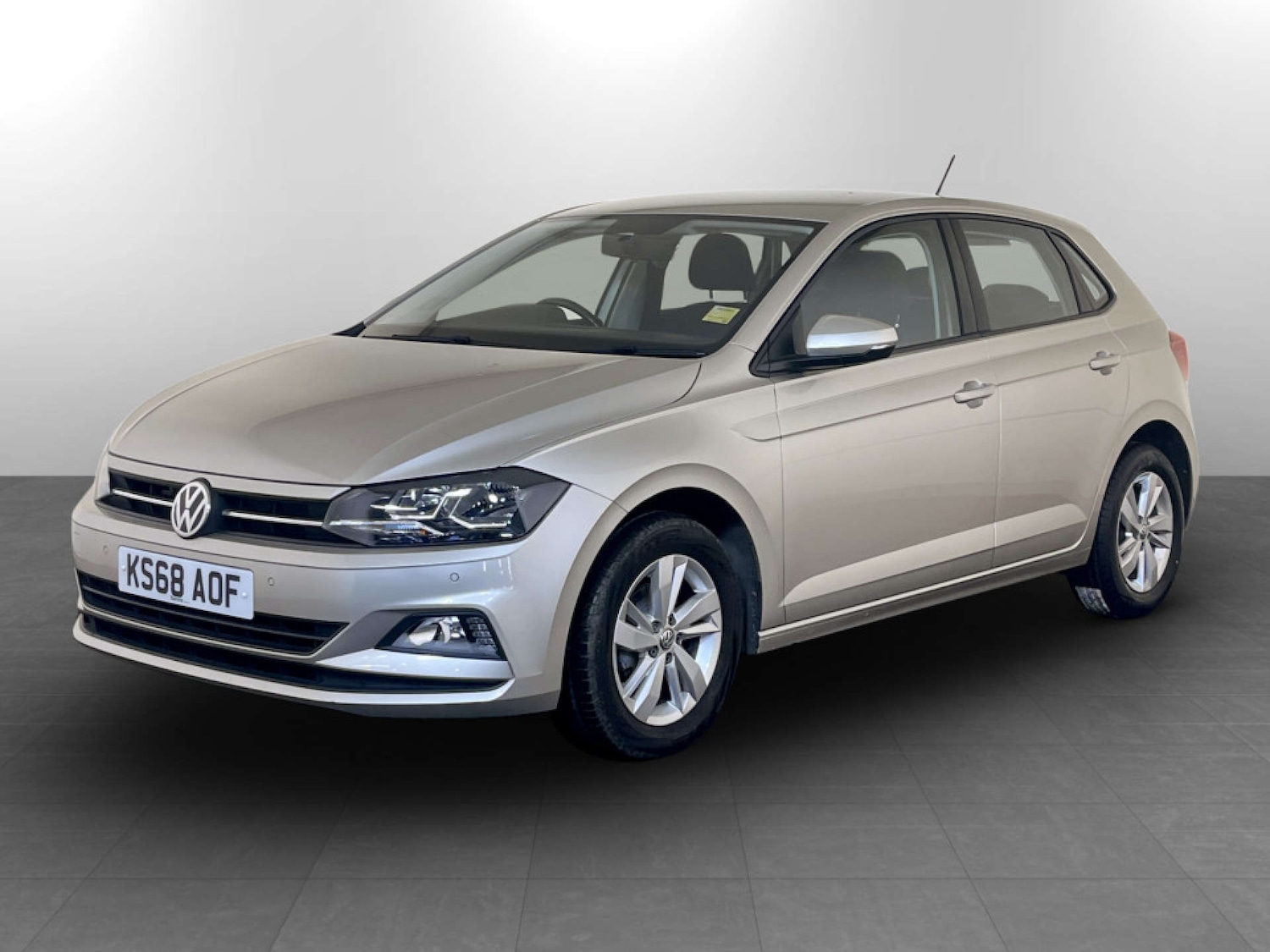 Used Volkswagen Polo 2018 for sale - 77186059: Photo 6