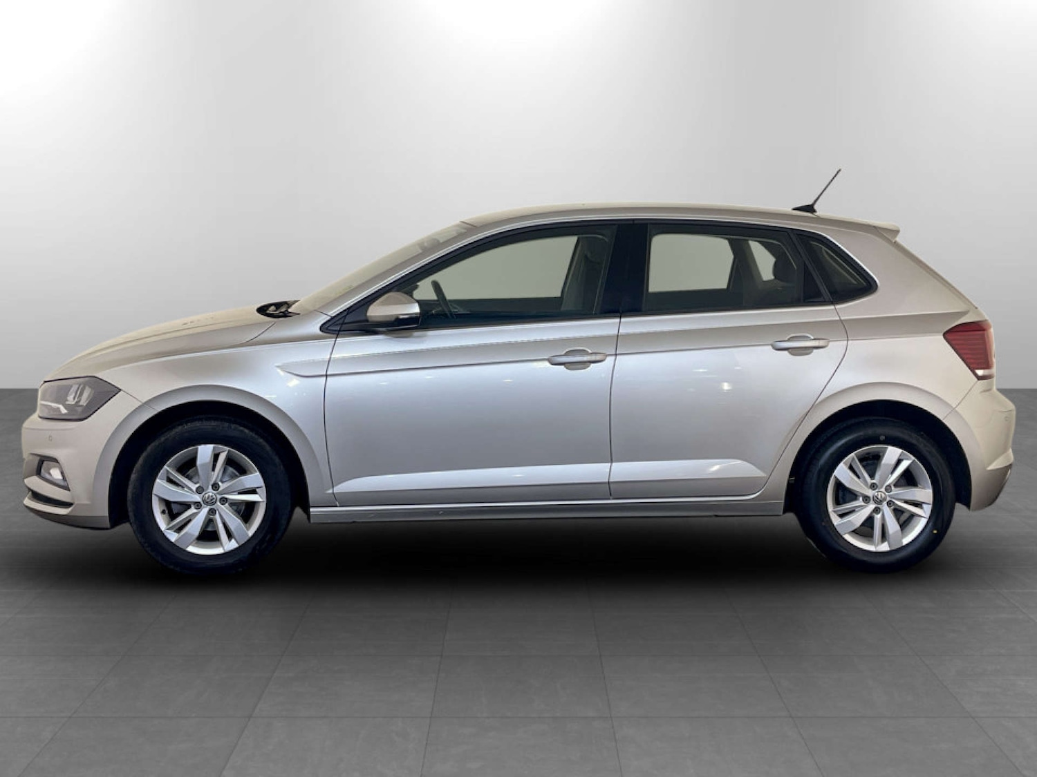 Used Volkswagen Polo 2018 for sale - 77186059: Photo 7