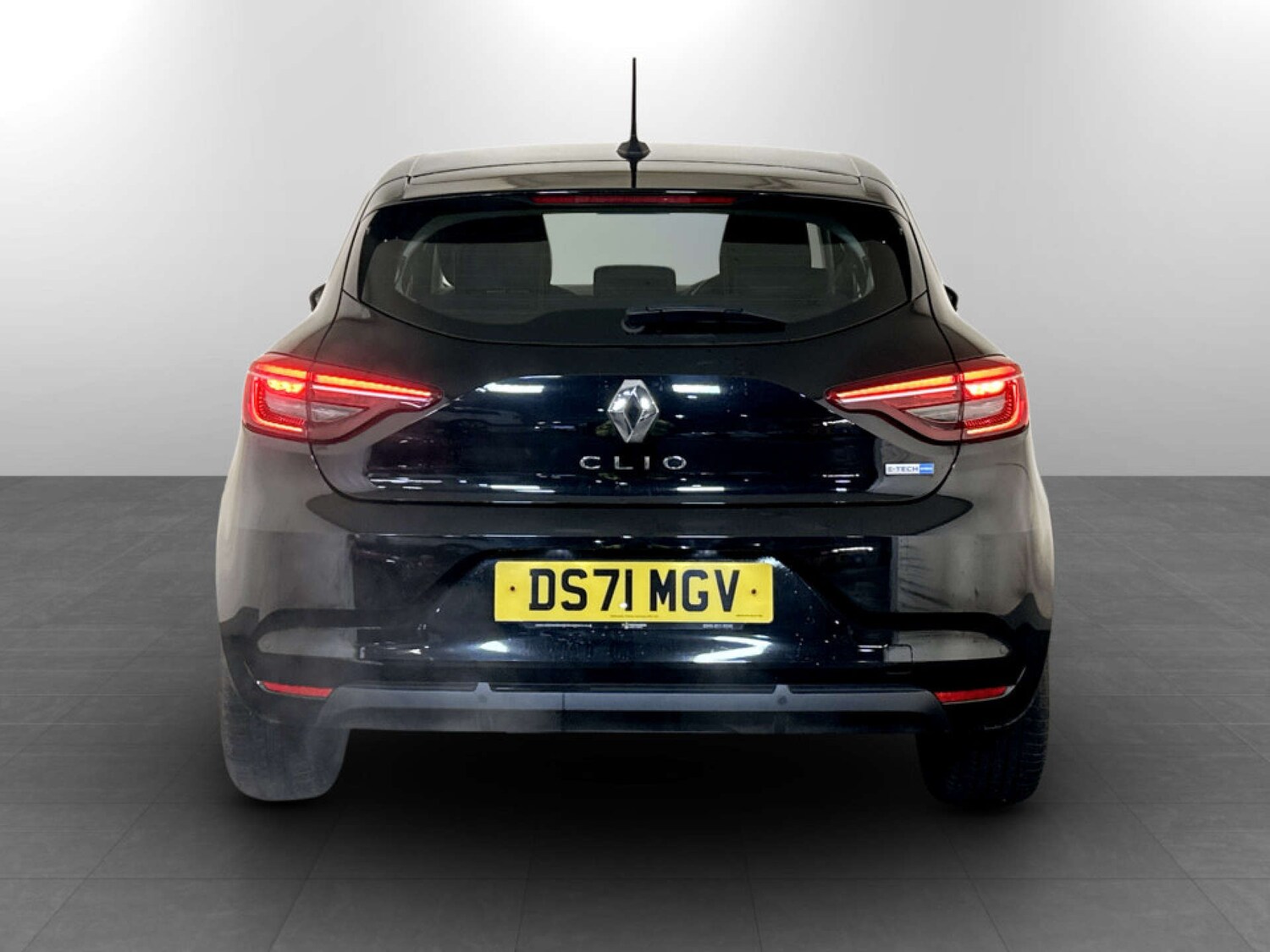 Used Renault Clio 2022 for sale - 77366780: Photo 10