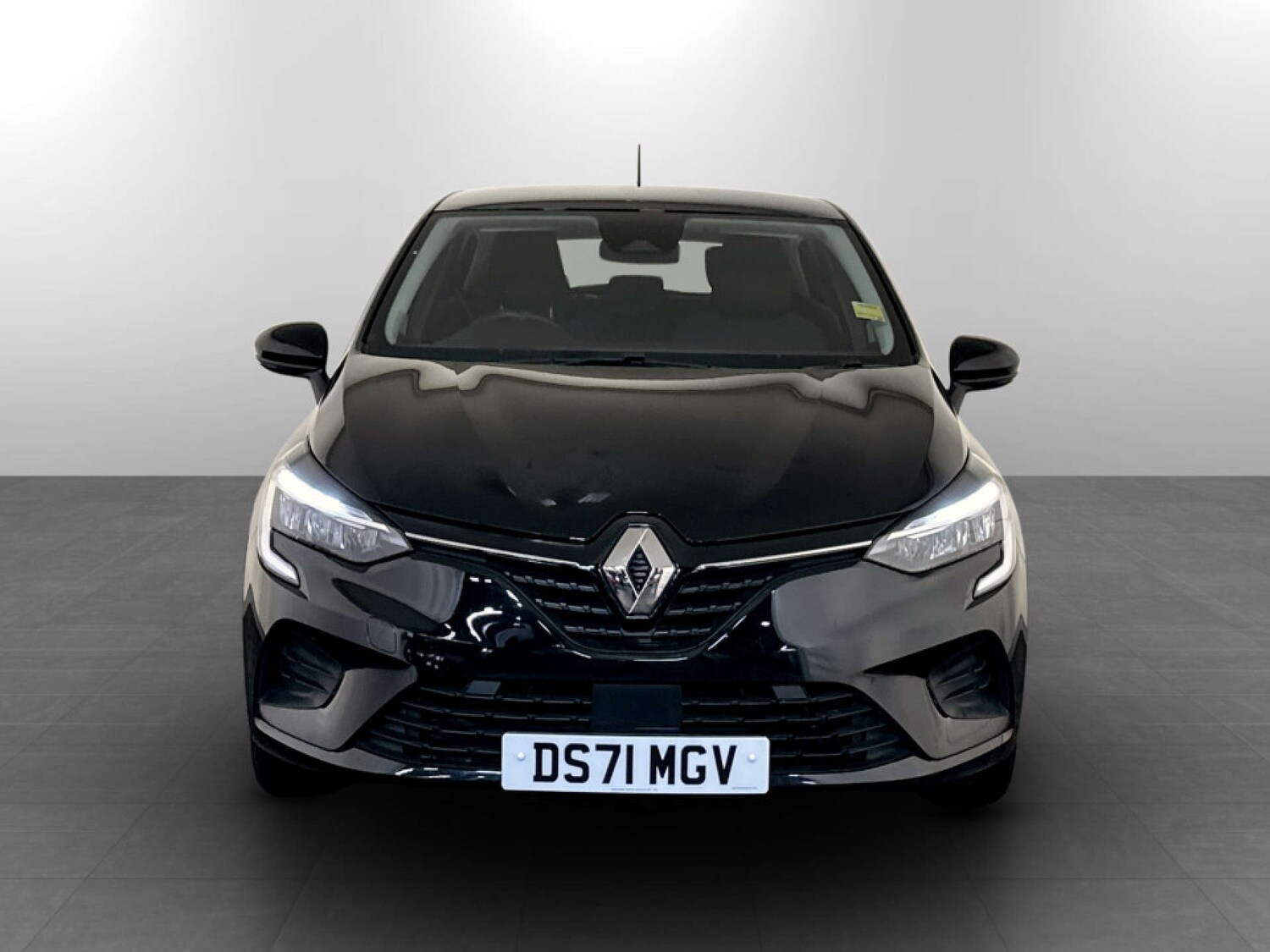 Used Renault Clio 2022 for sale - 77366780: Photo 6