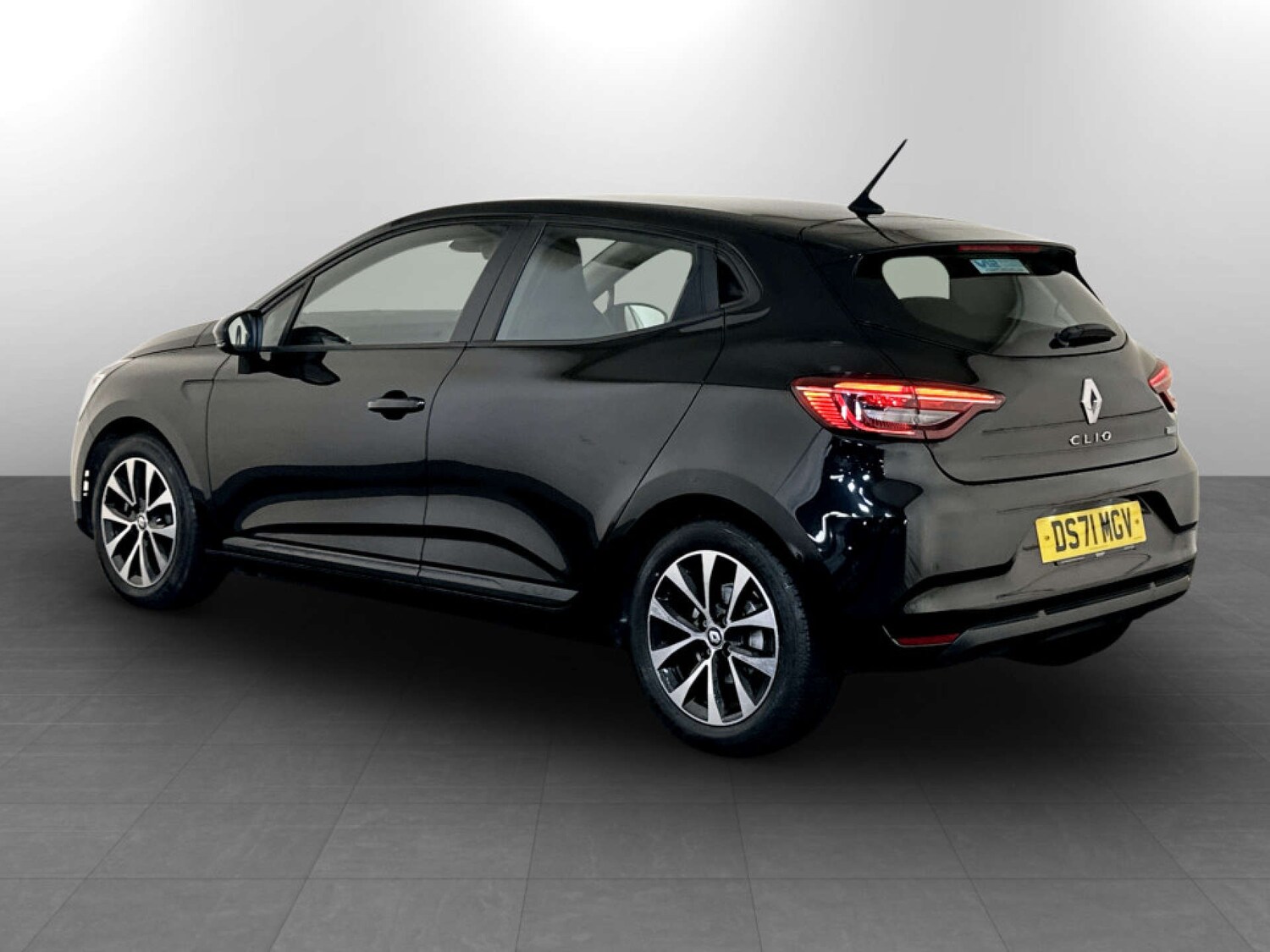 Used Renault Clio 2022 for sale - 77366780: Photo 9