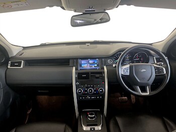 Used Land Rover Discovery Sport 2018 for sale - 77364215: Photo