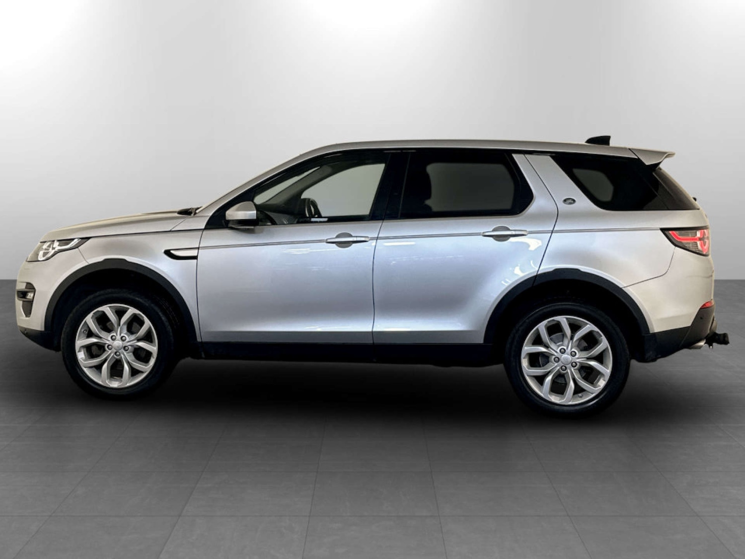 Used Land Rover Discovery Sport 2018 for sale - 77364215: Photo 7