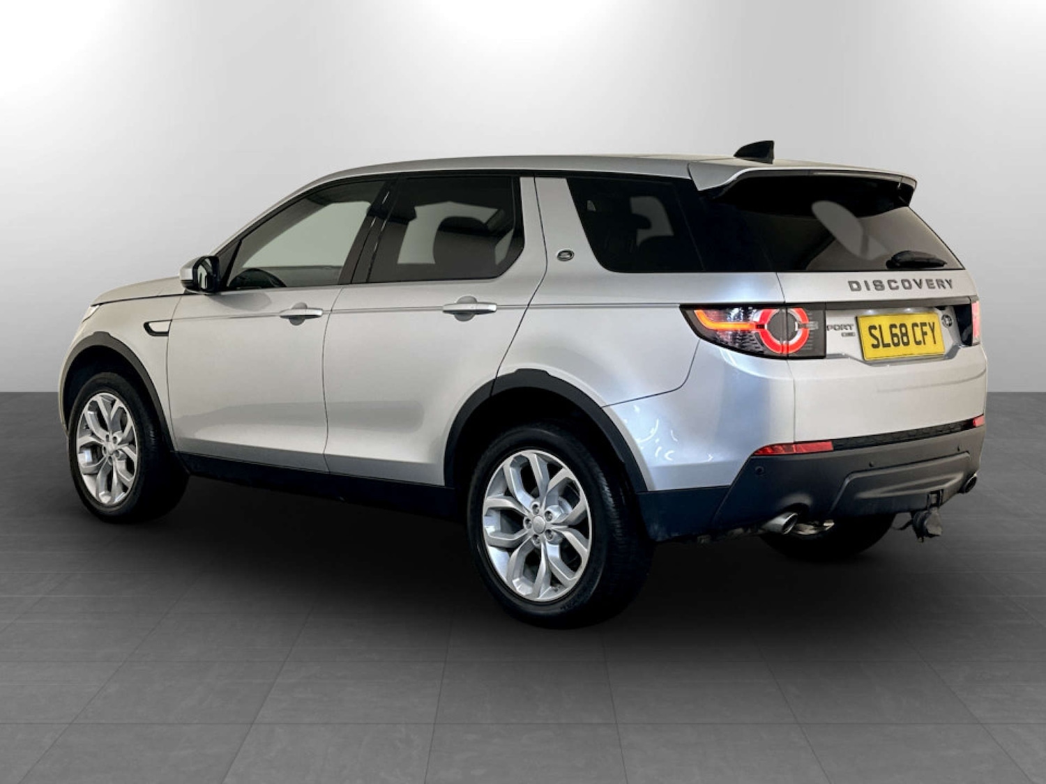Used Land Rover Discovery Sport 2018 for sale - 77364215: Photo 8