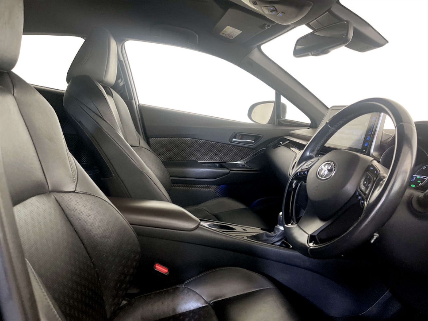 Used Toyota C-HR 2019 for sale - 77452464: Photo 12