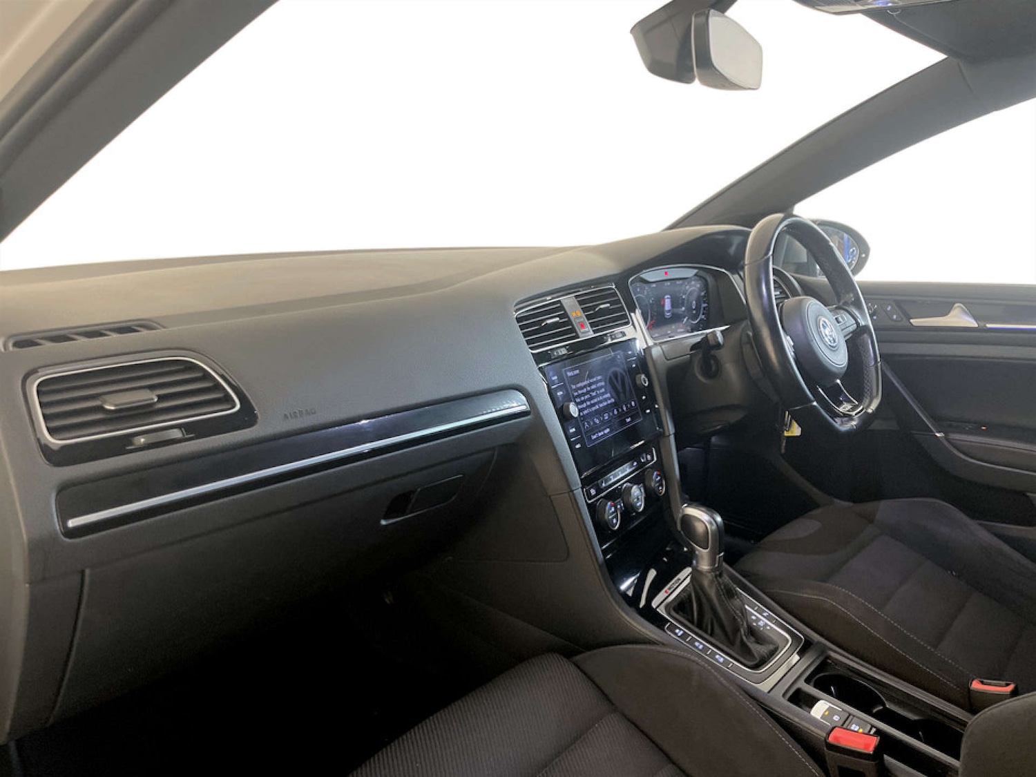 Used Volkswagen Golf 2018 for sale - 77431889: Photo 12