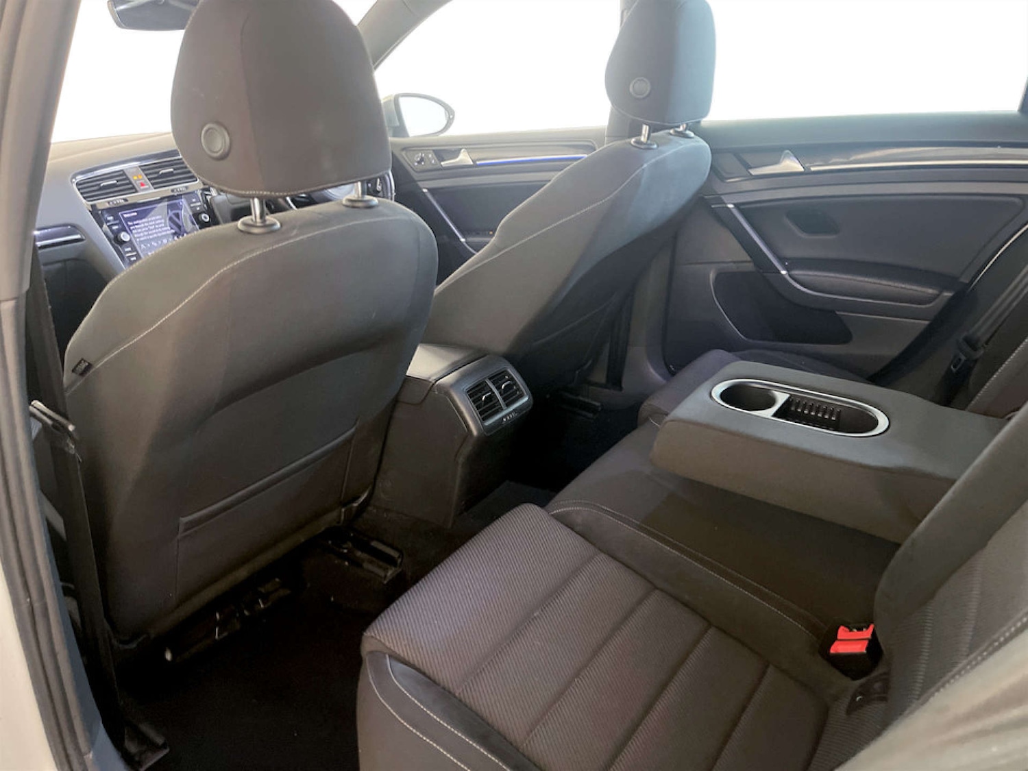 Used Volkswagen Golf 2018 for sale - 77431889: Photo 14