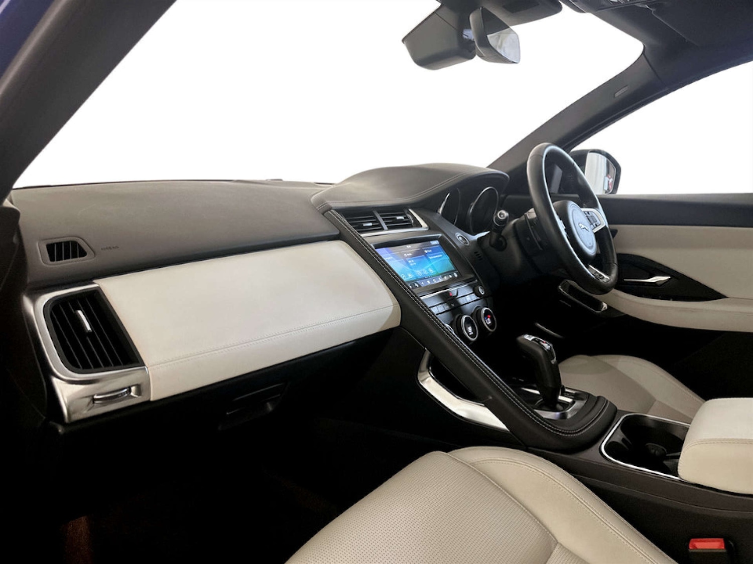 Used Jaguar E-Pace 2019 for sale - 77186048: Photo 12