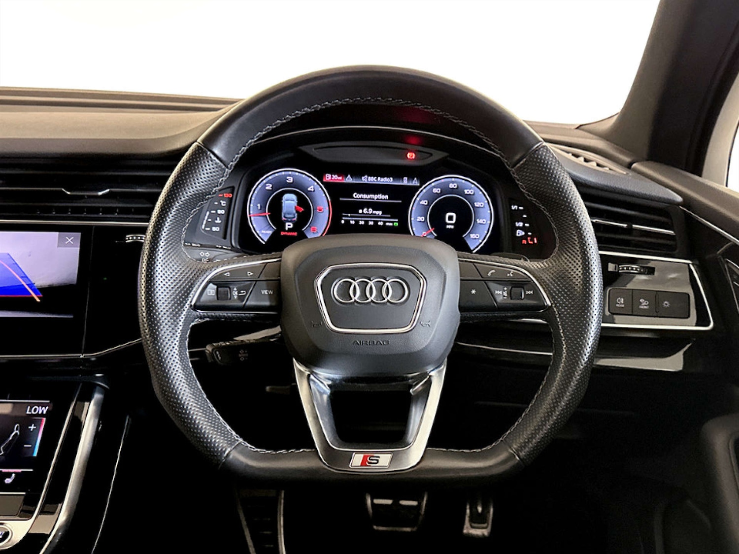 Used Audi Q7 2021 for sale - 77669331: Photo 18
