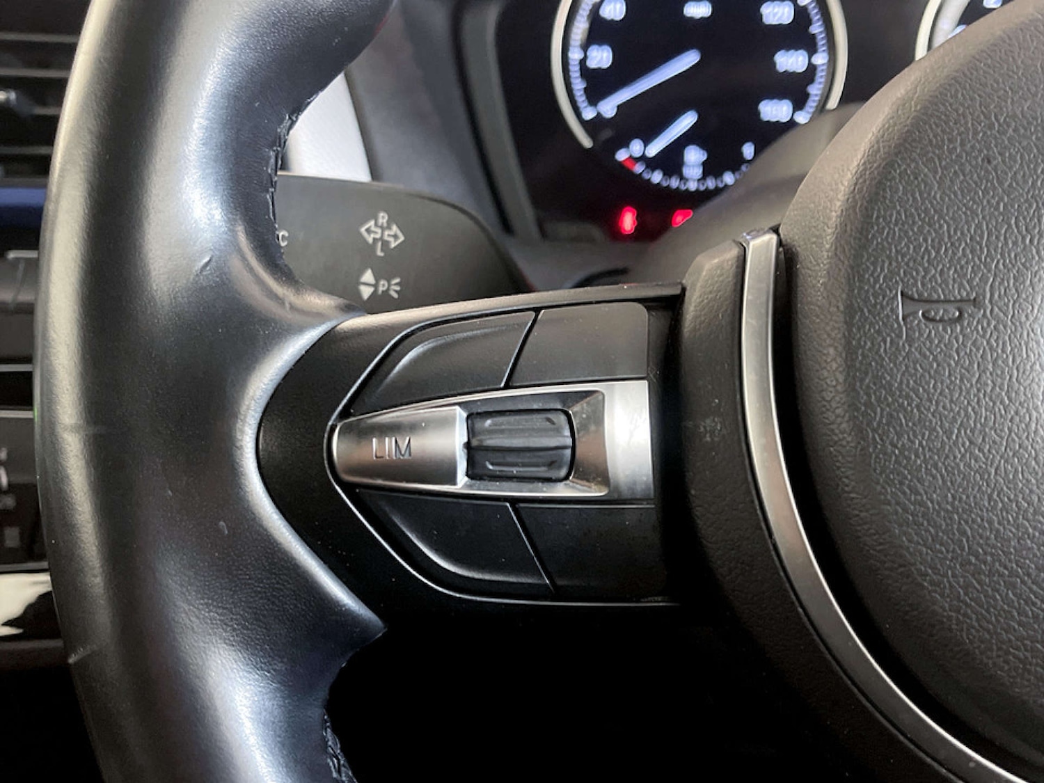 Used BMW 2 Series 2018 for sale - 77249230: Photo 17