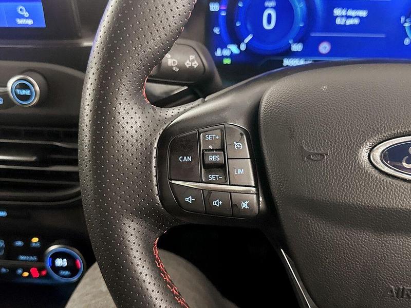 Used Ford Focus 2021 for sale - 76433874: Photo 17